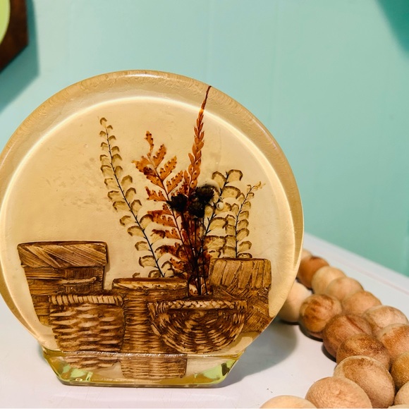 Vintage lucite dried floral holder,great for letters,ephemeral collection, - Picture 8 of 8